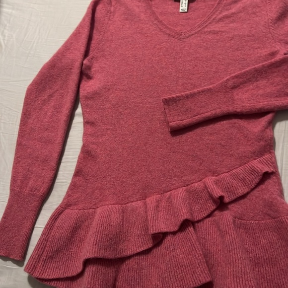 ISAACMIZRAHI LIVE! 100% CASHMERE V-NECK SWEATER-pink - Picture 2 of 5